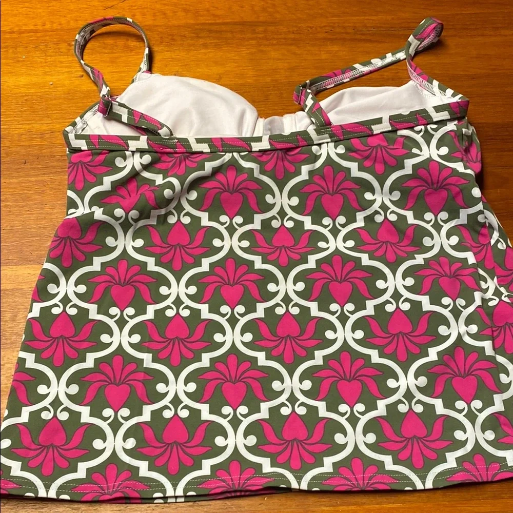 Lands' End Green and Pink Tankini Swimsuit Top